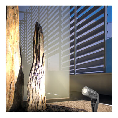 DC 24V 10W Led Spot Spike Yard Light RGBW 4in1 Đèn ngoài không thấm nước di động